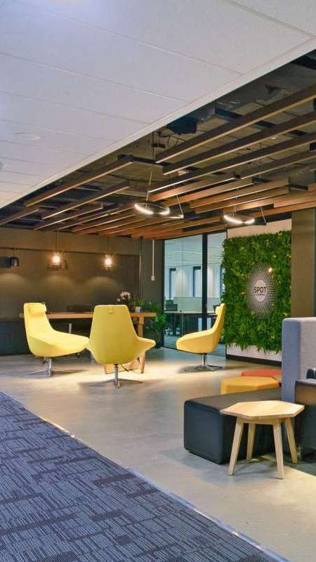 12-Pirie-St-L2-Casual-Space-01-p450