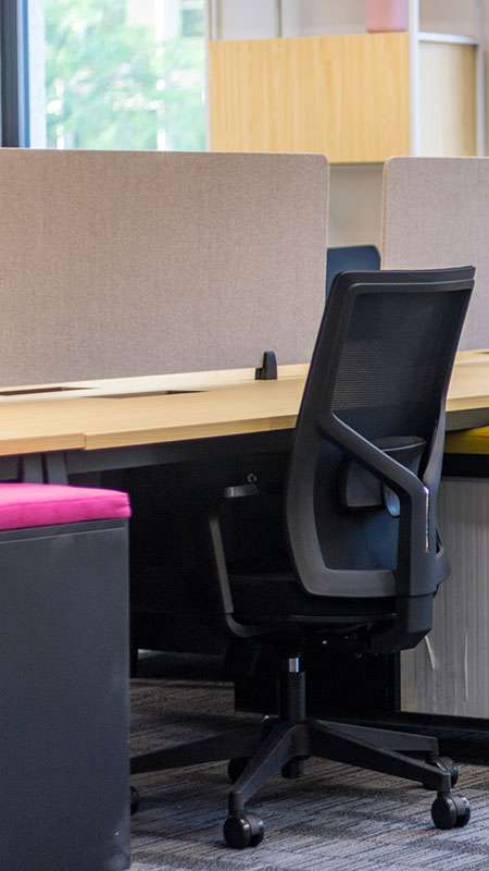 Budget Office Suites 4 spot-coworking-casual-working-space-desks-p450