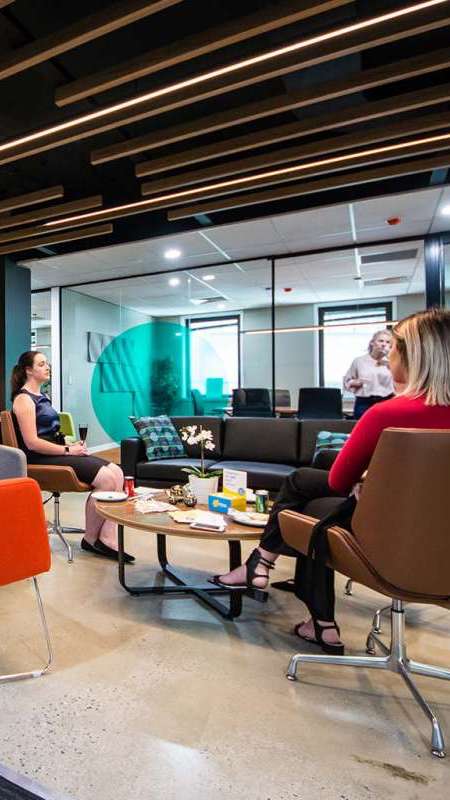 spot-coworking-open-workspace-p450